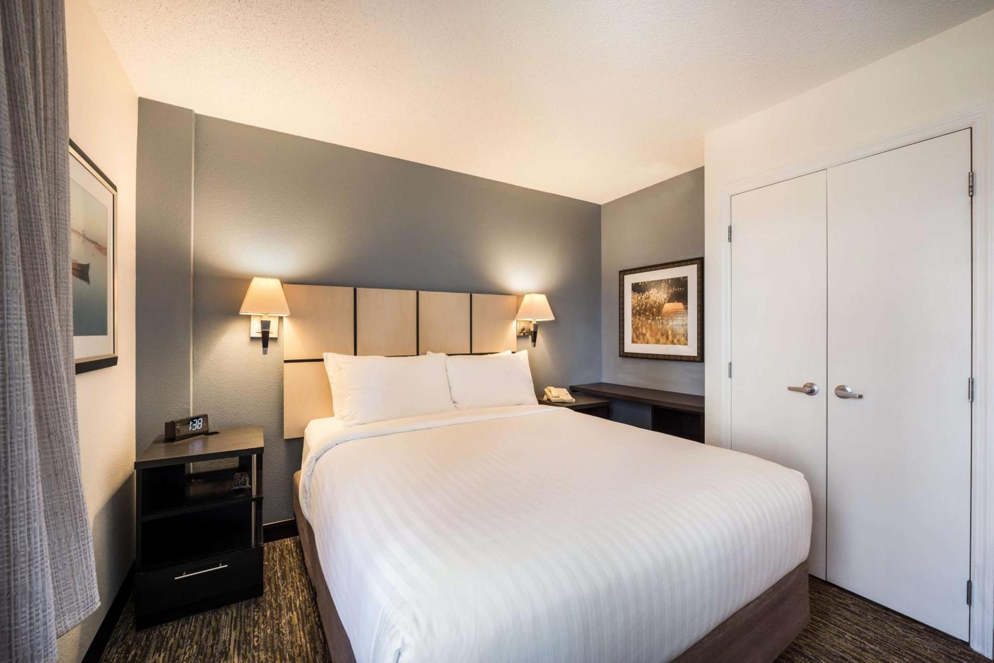 Sonesta Simply Suites Клиъруотър Екстериор снимка